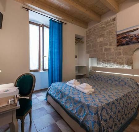 B&B Antico Granaio Bisceglie Eksteriør billede