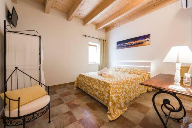 B&B Antico Granaio Bisceglie Eksteriør billede